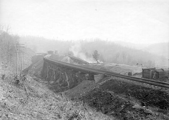 Railroad bridge and construction