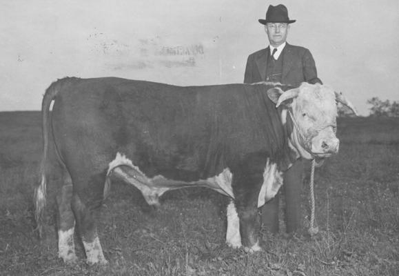 Donovan, President Herman Lee and livestock