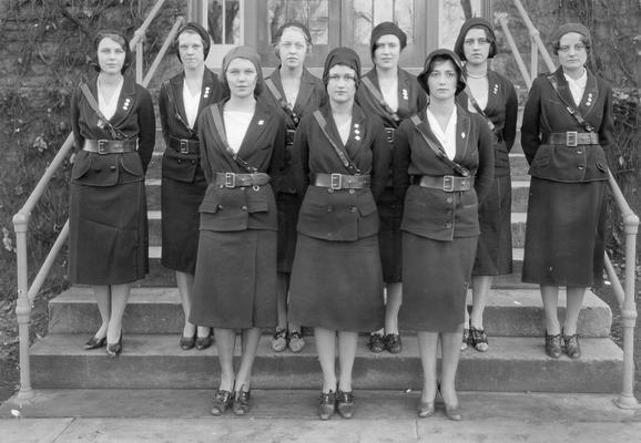 Women military sponsors, 1931