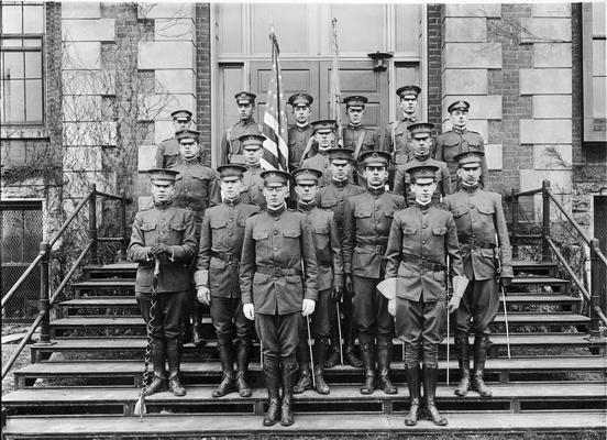 Pre-war Military Science class, 1913-1914, University of Kentucky cadets and officers