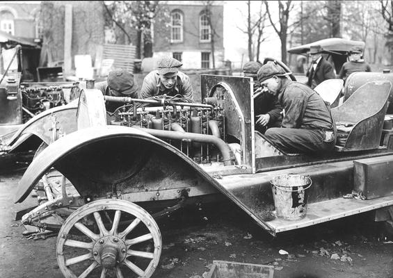 Automobile maintenance, November 7, 1918