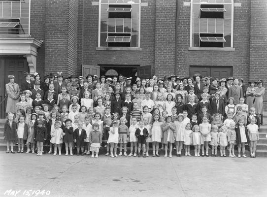 Children and parents, May 15, 1940, duplicate