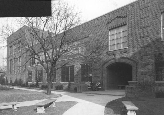 Anderson Hall, exterior