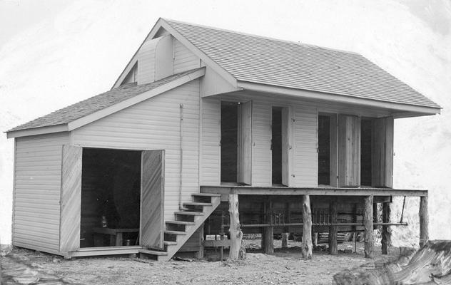 Experimental Tobacco Curing House, April 20, 1907