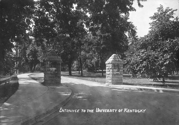 Entrance to the University of Kentucky, 1920