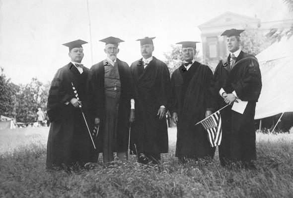 Commencement 1917, faculty and members of the Board of Trustees