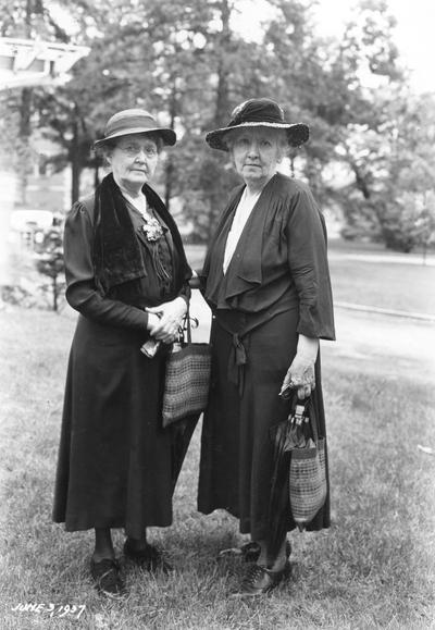 Maxwell Place, Miss Lucy Furmon and Miss Linda Neville, June 3, 1937