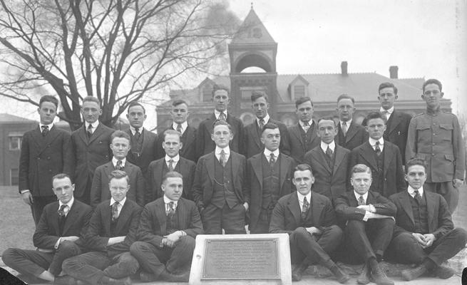 College of Mechanical Engineering, seniors, 1917