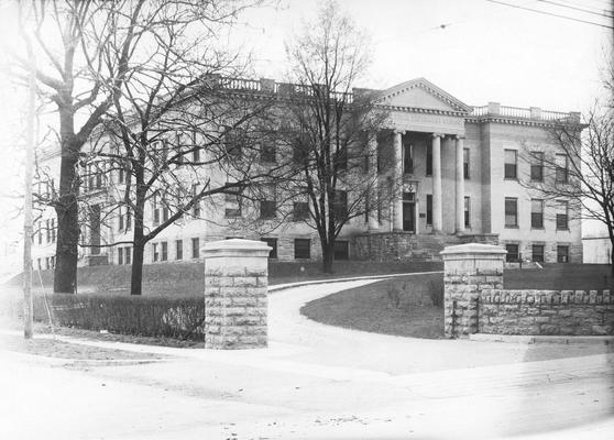 Agriculture Experiment Station / Scovell Hall, Photographer, Leon Frankel