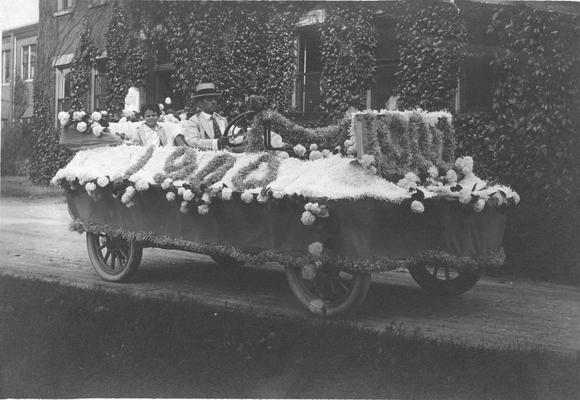 May Day Parade cart, 1900, Photographer, Leon Frankel