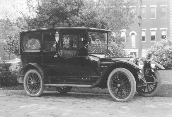 Nollau family automobile