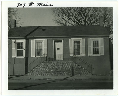 707 West Main street. May have been built for William Williams in 1805