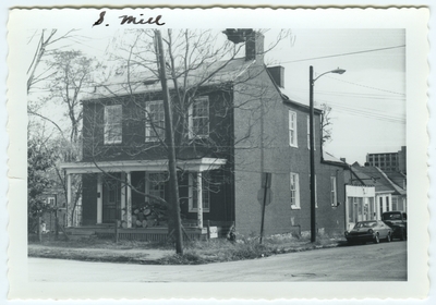 432 South Mill street. Built for J. B. Wilgus in 1846