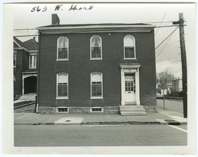 563 West Short street. Built for James Eades about 1806