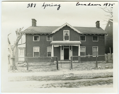 387 Spring. Mid 1800's. Torn down 1975