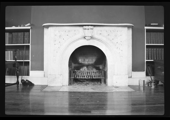 Drawing room mantel at Ingleside, built in 1852, demolished 1964, Lexington, Kentucky in Fayette County