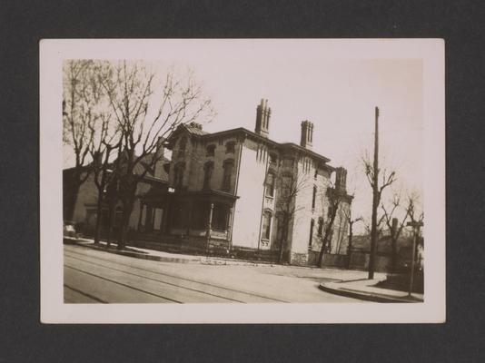 House on the corner of South Broadway and Pine Street. Lexington, Kentucky