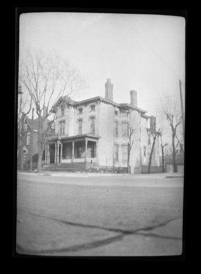 House on the corner of South Broadway and Pine Street