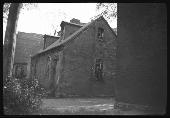 House in Grave Alley, Maysville, Kentucky in Mason County