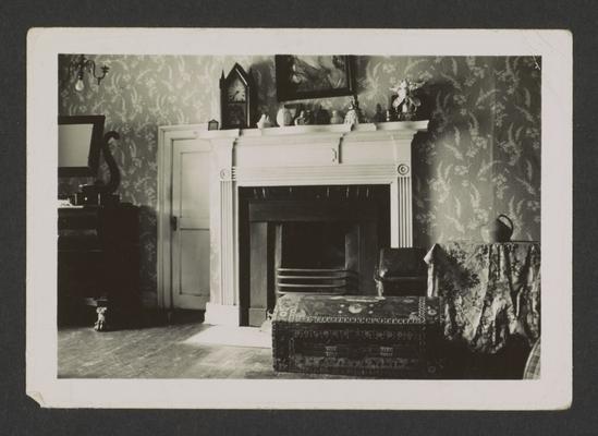 Mantel in chamber over parlor, Hunt-Morgan House, Lexington, Kentucky in Fayette County