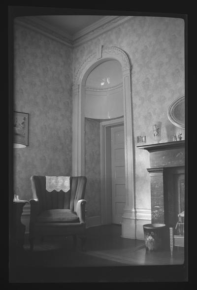 Niche of the upstairs northeast parlor at the Pope Villa, Grosvenor Avenue, Lexington, Kentucky in Fayette County