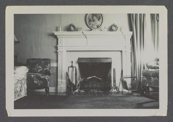 Mantel at the Barker House, Cleveland Pike (Road), Athens, Kentucky in Fayette County