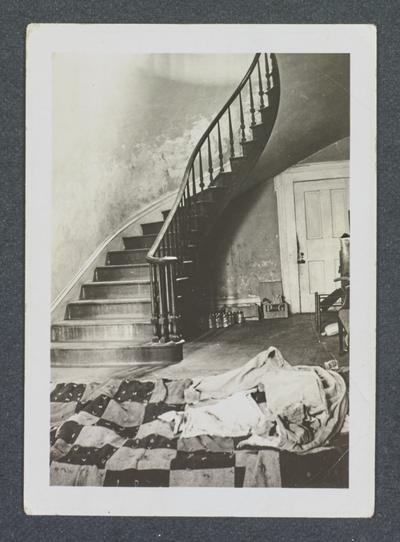 Interior of the Allen House, Cave Run Pike, near Georgetown, Kentucky in Scott County