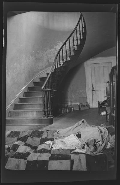 Interior of the Allen House, Cave Run Pike, near Georgetown, Kentucky in Scott County