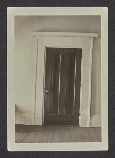 Interior of the William Holloway House, Rose Hill, Richmond, Kentucky in Madison County