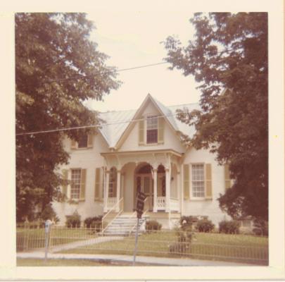 Wapping Street, Frankfort, Ky. (Handwritten verso reads: 