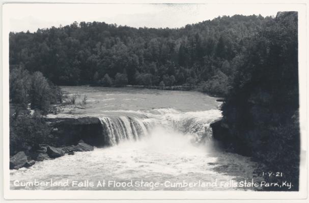 Cumberland Falls At Flood Stage - Cumberland Falls State Park, Ky. (No Postmark)