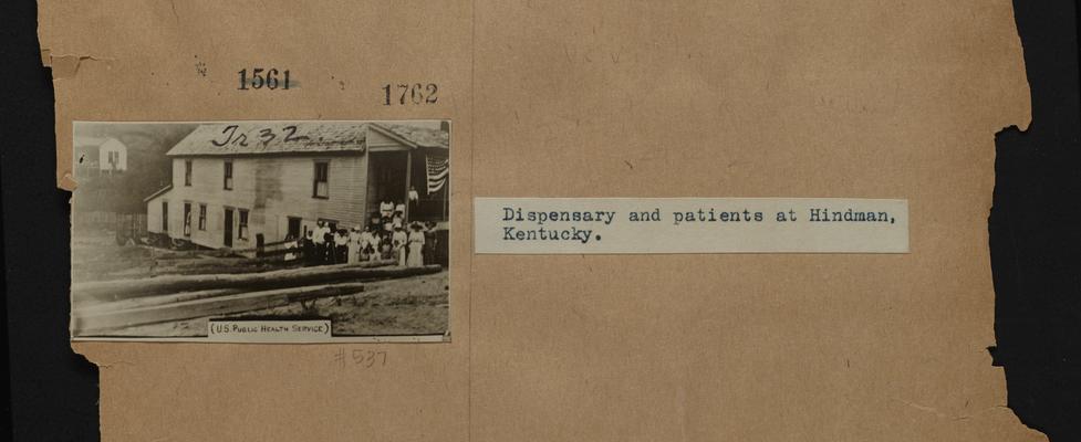 Dispensary and patients at Hindman, Kentucky