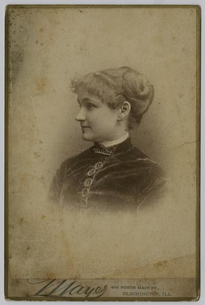 Female, unknown- portrait taken at Mayes studio in Bloomington, Illinois