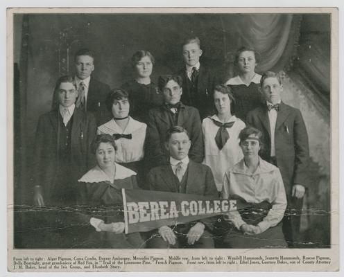 Berea College students- Ivis Group of Mountaineers at Berea College