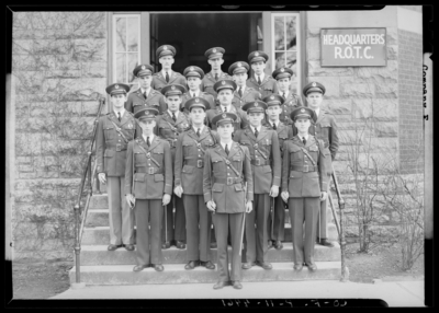 Company F (1940 Kentuckian) (University of Kentucky); Company F                             group members, group portrait in front of the R.O.T.C. Headquarters                             building