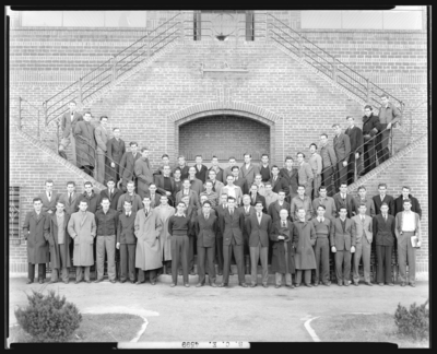 ASCE (American Society of Chemical Engineers), (1941 Kentuckian)                             (University of Kentucky); exterior of unidentified building, group                             portrait