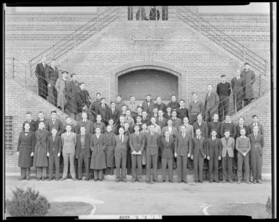 AIEE (American Institute of Electrical Engineers), (1941                             Kentuckian) (University of Kentucky); exterior of unidentified building,                             group portrait