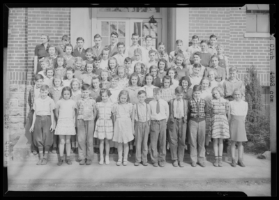 North Middletown High (School); exterior, 4-h (4H) club, group                             portrait
