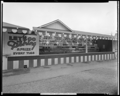 Joyland Park; Let's go fishing game booth