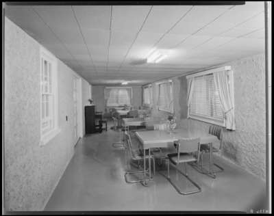 Marshall’s Court Tourist (Georgetown Road); interior room with                             tables and piano