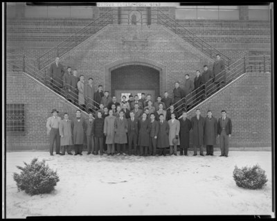 Norwood Mining & Metallurgical Society (NMMS), (1942                             Kentuckian) (University of Kentucky); Engineering Building, exterior;                             group portrait