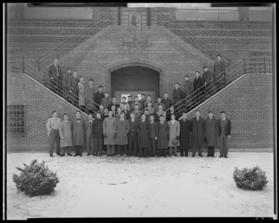 Norwood Mining & Metallurgical Society (NMMS), (1942                             Kentuckian) (University of Kentucky); Engineering Building, exterior;                             group portrait