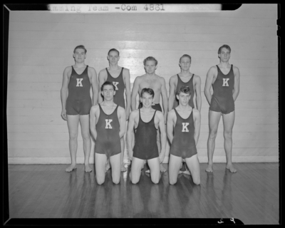 Swimming Team (men), (1942 Kentuckian) (University of Kentucky);                             group portrait