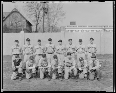 Baseball players, (1942 Kentuckian) (University of Kentucky);                             team portrait