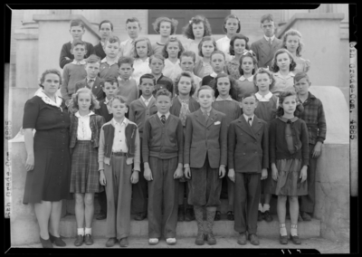 6th Grade (Sixth Grade, Grade 6); Bourbon County School Groups,                             North Middletown High; exterior, group portrait