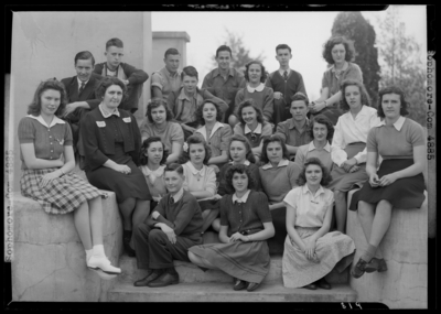 Sophomores; Bourbon County School Groups, North Middletown High;                             exterior, group portrait