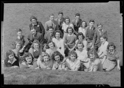 Dramatic Club; Bourbon County School Groups, North Middletown                             High; exterior, group portrait