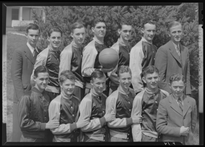 Basketball; Bourbon County School Groups, North Middletown High;                             exterior, group portrait