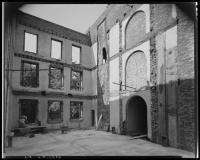 Engineering & Construction Division; Eastern State                             Hospital, 627 West Fourth (4th); building under construction, interior                             view; construction worker (masons) working on the exterior                             framework