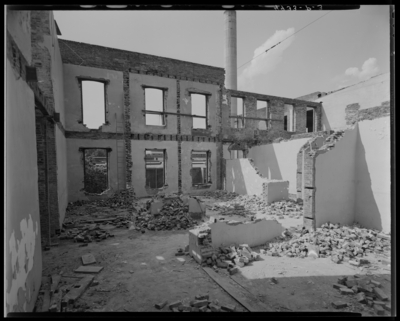 Engineering & Construction Division; Eastern State                             Hospital, 627 West Fourth (4th); building under construction, interior                             view
